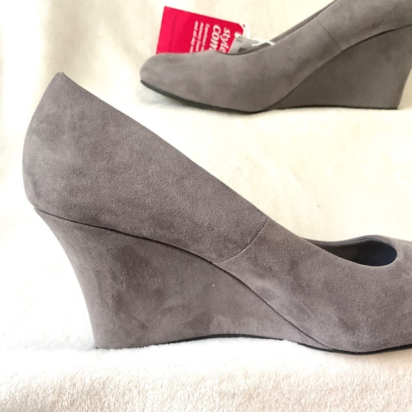 GRAY DEXFLEX COMFORT SLIP ON KARLIE SUEDE OFFICE BUSINESS WEDGE HEEL SZ 10 - Picture 3 of 12